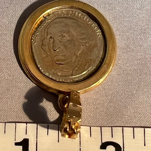Authentic US $1.00 Coin Charm, Gold Tone Frame & Clasp. Suitable for a necklace. - Picture 6 of 6
